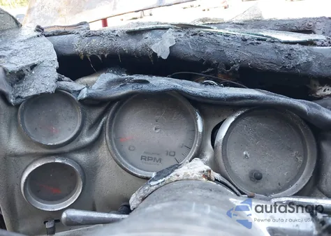 1981 Chevrolet El Camino из США, поврежденный, VIN 1GCCW80H1BR473940